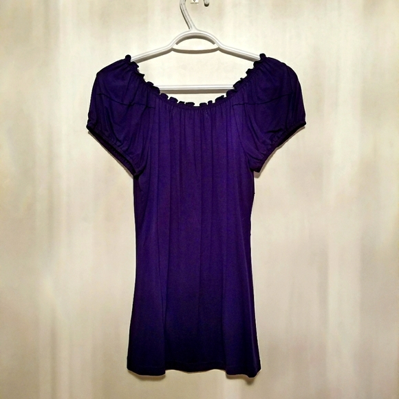 Dressy T-Shirt with Flower Design - Picture 3 of 4